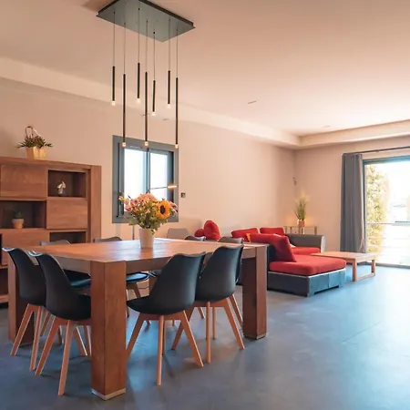 Villa Rubis By Precious Houses