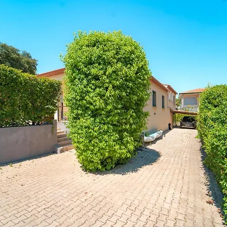 Villa Rubis By Precious Houses